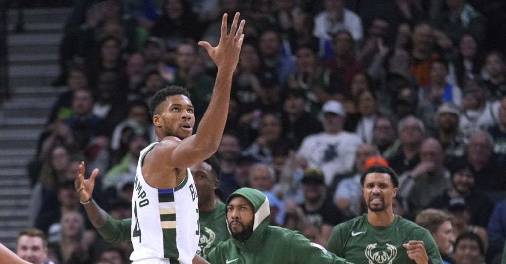 NBA: Ο Γιάννης Αντετοκούνμπο έφτασε τα 30 triple-double με τους Μπακς