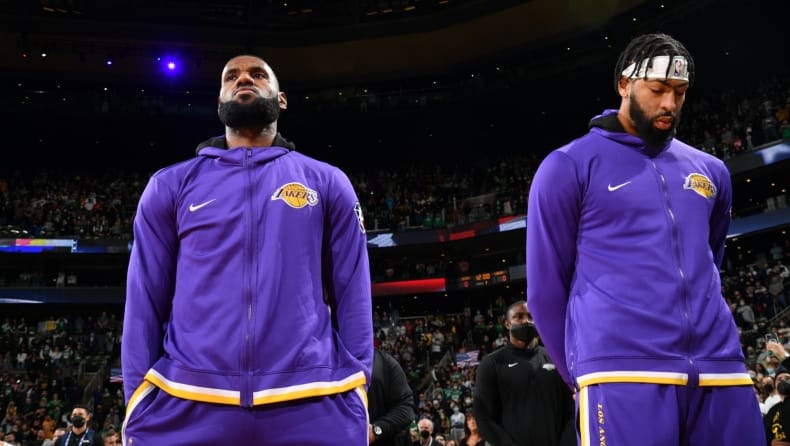 Λέικερς: Ο Ντέιβις απομακρύνει τις ανταλλαγές