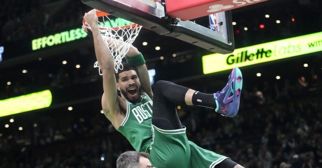 NBA: Οι Σέλτικς πάτησαν με 110-97 τους Χιτ στο Game 5 και μείωσαν σε 3-2