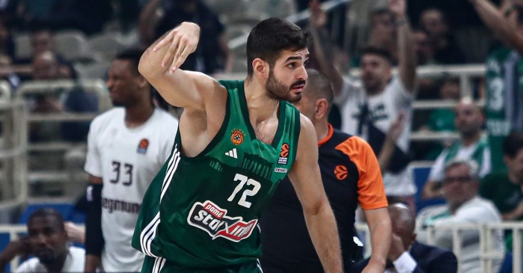 Μαντζούκας: “Δεν νιώθω πίεση, θέλω να παίζω και να προσφέρω”