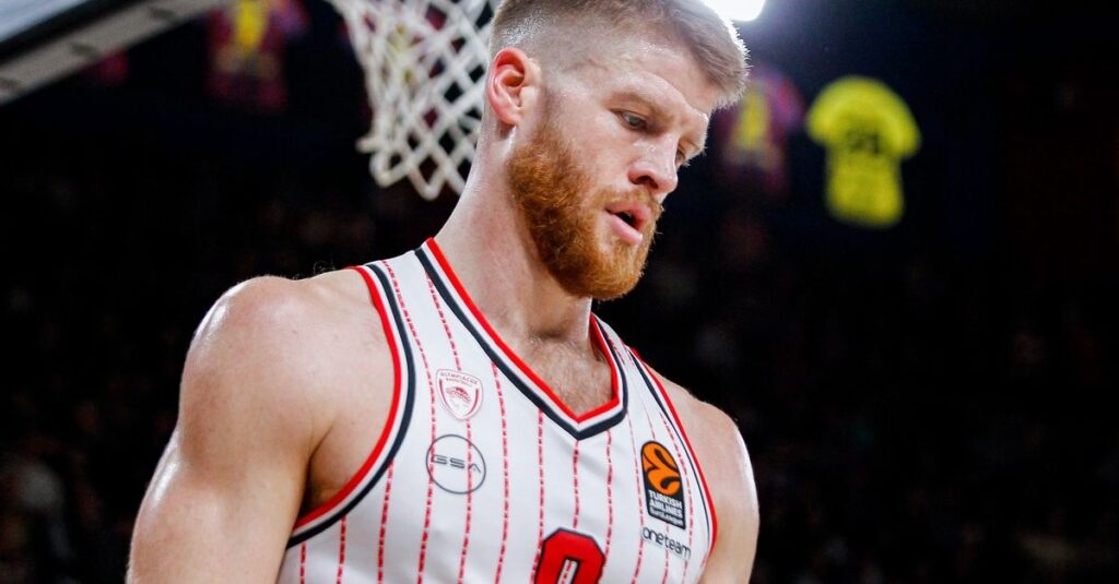 Ο Ολυμπιακός γύρισε το ματς και στο τέλος αγχώθηκε περισσότερο από την Μπαρτσελόνα