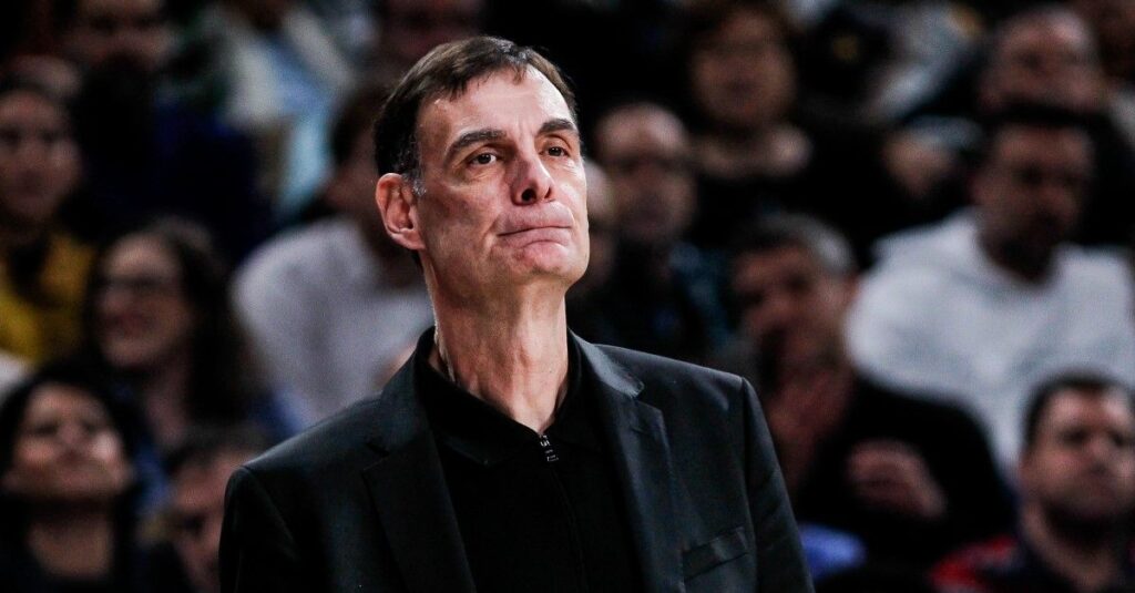 Μπαρτζώκας: “Τραυματίζονται ο ένας μετά από τον άλλο οι παίκτες μας και δεν ξέρουμε ποιο είναι το ταβάνι μας”