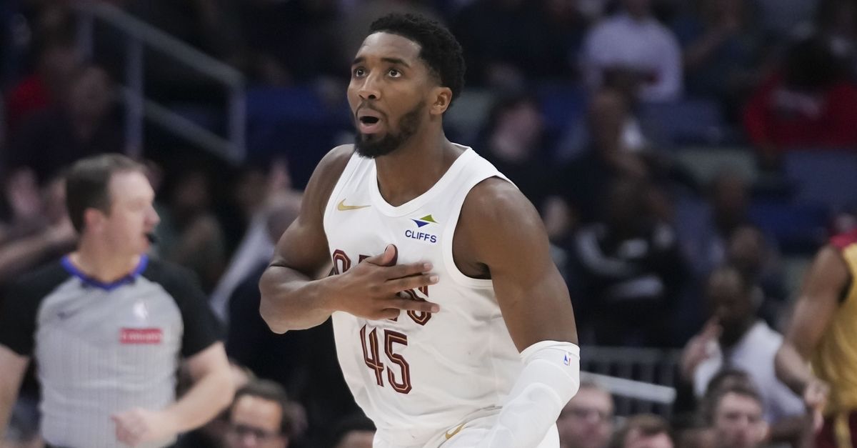 NBA: Οι Καβαλίερς υπέταξαν τους Ράπτορς και συνεχίζουν την ξέφρενη πορεία τους