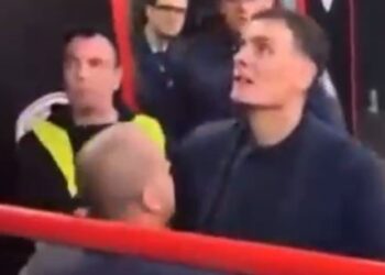 Ολυμπιακός: Η στιγμή της έντασης μεταξύ Μπαρτζώκα και οπαδού στο ΣΕΦ (vid)