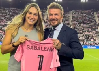 Τένις: Σε αγώνα της Ίντερ Μαϊάμι μαζί με τον Μπέκαμ και την σύζυγο του Μέσι η Σαμπαλένκα (vid)