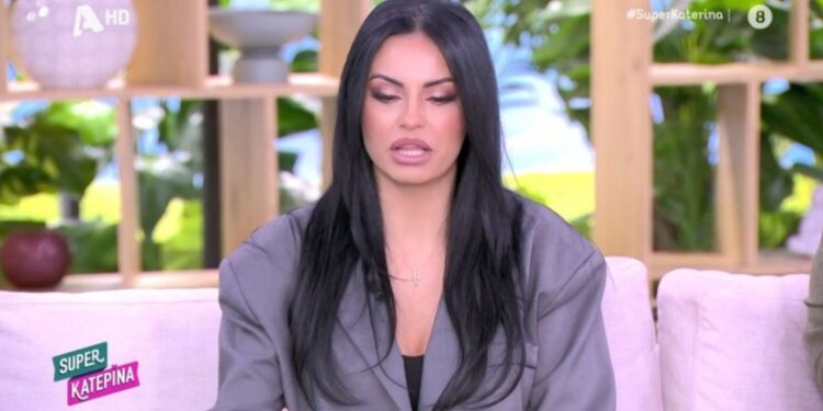 Η αποκάλυψη της Αλεξανδράκη για την πρώτη της σχέση: «Ήταν με γυναίκα για ένα χρόνο» (vid)