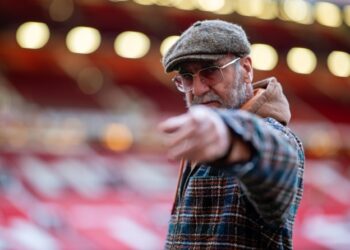 Άγριο «κράξιμο» Καντονά σε Ράτκλιφ: «Καταστρέφει τα πάντα στην Γιουνάιτεντ και δεν σέβεται κανέναν»