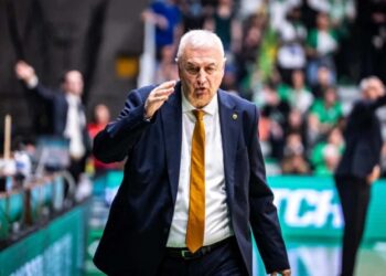 Σάκοτα: «Δεν μου αρέσει να βλέπω την ομάδα μου έτσι»