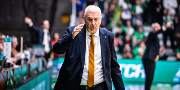 Σάκοτα: «Δεν μου αρέσει να βλέπω την ομάδα μου έτσι»