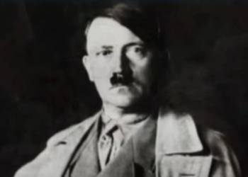 Οι τελευταίες λέξεις του Χίτλερ αποκαλύφθηκαν: Τι φορούσε όταν αυτοκτόνησε σύμφωνα με ρωσικά αρχεία