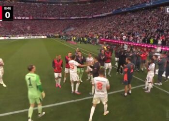 Μπάγερν Μονάχου: Συγκινητικές στιγμές στην τελευταία εντός έδρας παράσταση του Τόμας Μίλερ (vid)