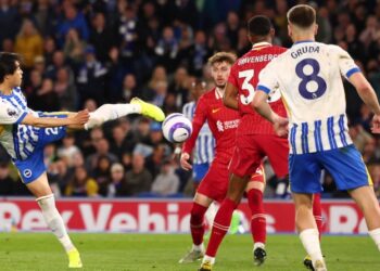 Μπράιτον -2: Έμεινε στο… Ντουμπάι και γονάτισε από τους Γλάρους