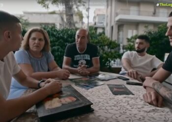 Ολυμπιακός: Τα 4 δοκιμαστικά του Μουζακίτη, ο κατακλυσμός τη μέρα που κέρδισε τη θέση του και η αγωνία της οικογένειάς του (vid)