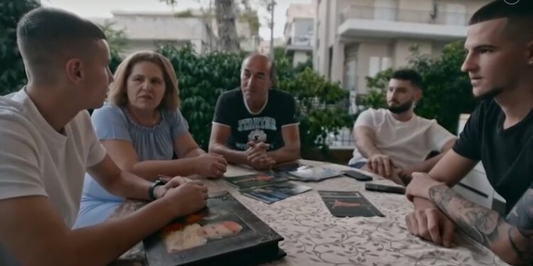 Ολυμπιακός: Τα 4 δοκιμαστικά του Μουζακίτη, ο κατακλυσμός τη μέρα που κέρδισε τη θέση του και η αγωνία της οικογένειάς του (vid)