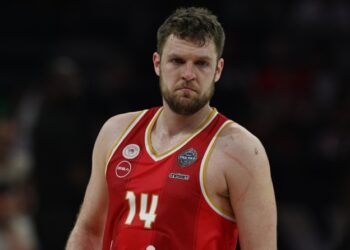 Final Four 2025, Ολυμπιακός: Άνοιξε ξανά τον λογαριασμό του στο Instagram ο Βεζένκοβ