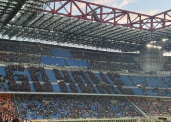 Μίλαν: Μήνυμα «καμπανάκι» από τους οπαδούς των Ροσονέρι προς τη διοίκηση