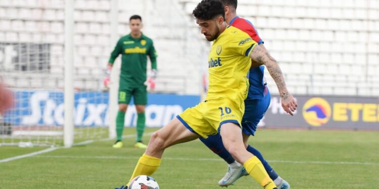 Παναιτωλικός: Κλήθηκαν από τις εθνικές τους ομάδες οι Σιέλης και Λαχούντ