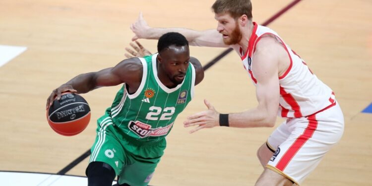 Γκραντ: «Ντροπή» έλεγε η ανάρτηση του Αμερικανού γκαρντ