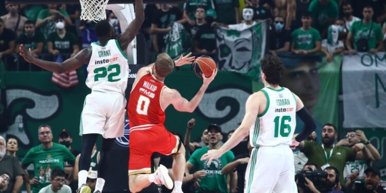 Τηλεοπτικό πρόγραμμα: Πού θα δείτε το Game4 Oλυμπιακός