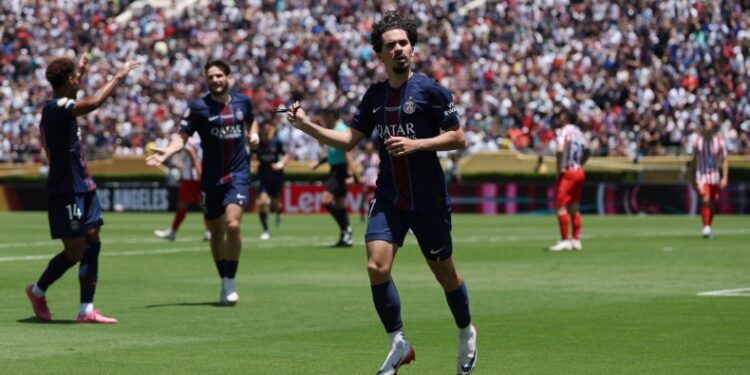 Παρί Σεν Ζερμέν -0: Άνετη, ωραία και κυρίαρχη απέναντι στους Ροχιμπλάνκος