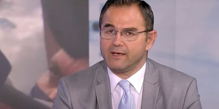 Προκλητικός Μπαλάσκας: «Μπορεί να έχω ακούσει μια φορά για ένα blowjob εν ώρα υπηρεσίας» (vid)