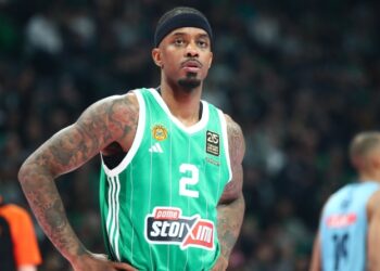 Ο Λορέντζο Μπράουν κλείνει στην Αρμάνι Μιλάνο, το νέο του συμβόλαιο