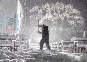 Ζεσταίνεστε; Η χιονοδρομική περίοδος μόλις ξεκίνησε στην Αυστραλία!