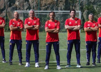 Ρίο Άβε: Το επιτελείο του Συλαϊδόπουλου που απαρτίζεται από 4 Έλληνες και 2 Πορτογάλους