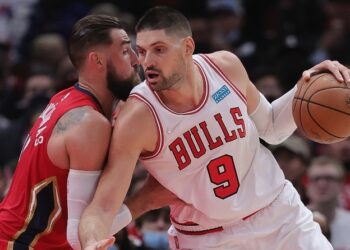 NBA: «Οι Μπουλς σκέφτονται να αποδεσμεύσουν τον Βούτσεβιτς»