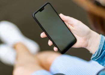 Επηρεάζει τη μνήμη η ταχύτητα του βίντεο: Τι δείχνουν οι έρευνες