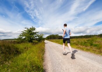 Νέα μελέτη αλλάζει τα δεδομένα: Η γυμναστική κάνει καλό τελικά στην ψυχική υγεία;
