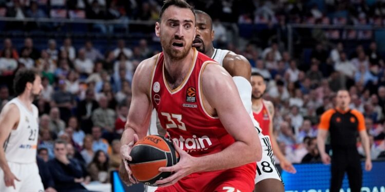 Ολυμπιακός: Το κομμάτι του παιχνιδιού στο οποίο μπορεί να κυριαρχήσει το δίδυμο Μιλουτίνοφ και Χολ