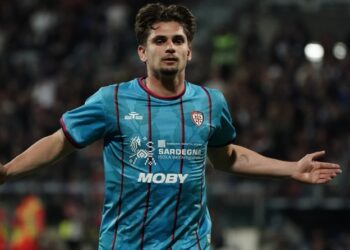 Μεταγραφές: Έκλεισε Μάριν η ΑΕΚ, προς Ντουμπάι ο Πετρούσεφ