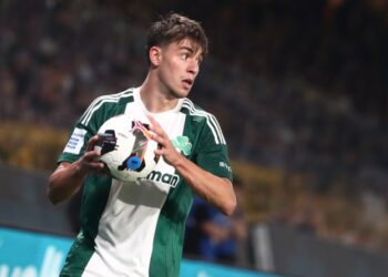 Γιώργος Βαγιαννίδης: Στο πρωτοσέλιδο της A Bola ο Έλληνας μπακ, ξανά σύνδεση με Σπόρτινγκ