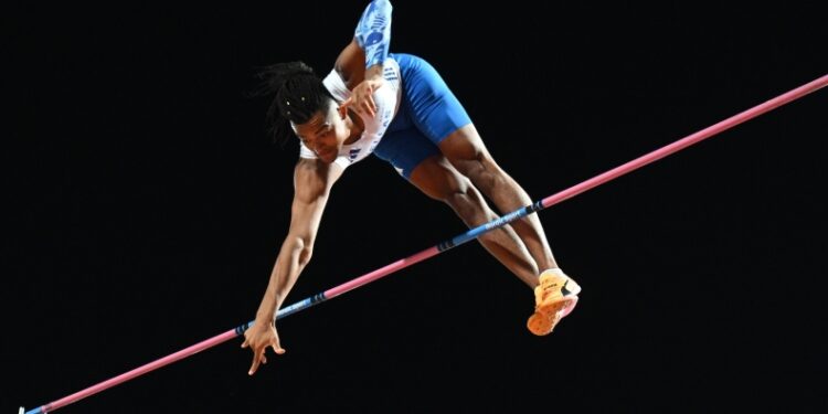 Καραλής: Εντυπωσιακός με 5.92μ και χρυσό στο Βαλκανικό, «άτυχος» στο 6.11μ