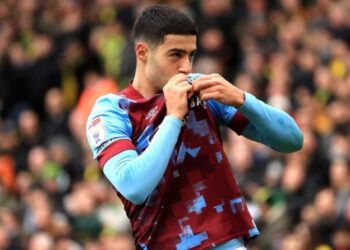 Ζαρουρί, Παναθηναϊκός: «Τον θέλουν και οι Νόριτς, Κόβεντρι, Εσπανιόλ»