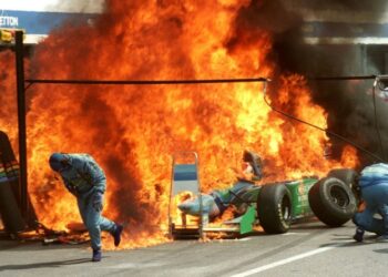Σαν Σήμερα: Η μέρα που ο Γιος Φερστάπεν πήρε φωτιά (vid)