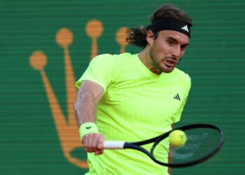 Τσιτσιπάς: Αποκλεισμός και στα διπλά του Σινσινάτι