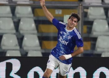 Ολυμπιακός, μεταγραφές: Ο στράικερ Αθόν αρέσει στον Μεντιλίμπαρ και κερδίζει πόντους