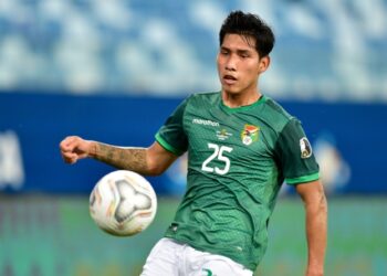 Παναιτωλικός: Ο Τσούρα χάρισε λεφτά στη Στρόνγκεστ για να φορέσει τα κιτρινομπλέ