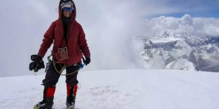 Οι αρχές σταματούν τις έρευνες για τη χαμένη Ρωσίδα ορειβάτισσα: «Δεν έχει πιθανότητες επιβίωσης» (vid)