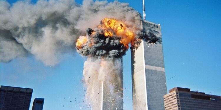 11η Σεπτεμβρίου: Η μέρα που άλλαξε τον κόσμο και οι θεωρίες συνομωσίας που ακολούθησαν (vid)