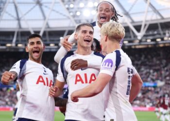 Γουέστ Χαμ -3: Την σκόρπισε και σκαρφάλωσε στις πρώτες θέσεις