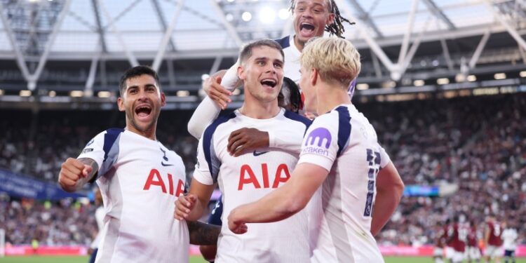 Γουέστ Χαμ -3: Την σκόρπισε και σκαρφάλωσε στις πρώτες θέσεις