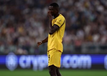 Ντόρτμουντ, Γκιρασί: Έγινε ο «Man with No Name» κόντρα στην Γιουβέντους μετά το… μπέρδεμα στη φανέλα!