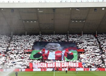 Σάντερλαντ: Συγκίνησαν οι οπαδοί της που τίμησαν τη μνήμη του μικρού Μπράντλεϊ