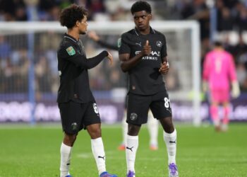 Μάντσεστερ Σίτι: Οι γιοι του Χέσκεϊ έκαναν το ντεμπούτο τους