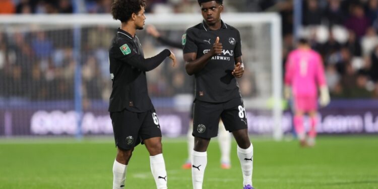 Μάντσεστερ Σίτι: Οι γιοι του Χέσκεϊ έκαναν το ντεμπούτο τους