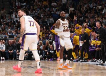 ΛεΜπρόν για Ντόνσιτς: «Βλέποντας τον Λούκα να αγωνίζεται με τη Σλοβενία, μου θύμισε γιατί αγαπώ αυτό το παιχνίδι»