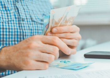 Συντάξεις Νοεμβρίου: Χιλιάδες συνταξιούχοι θα λάβουν διπλή πληρωμή